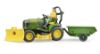 Image de Tracteur de pelouse John Deere avec remorque et jardinier