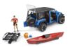 Image de Jeep Wrangler Rubicon Unlimited avec kayak et kayakiste